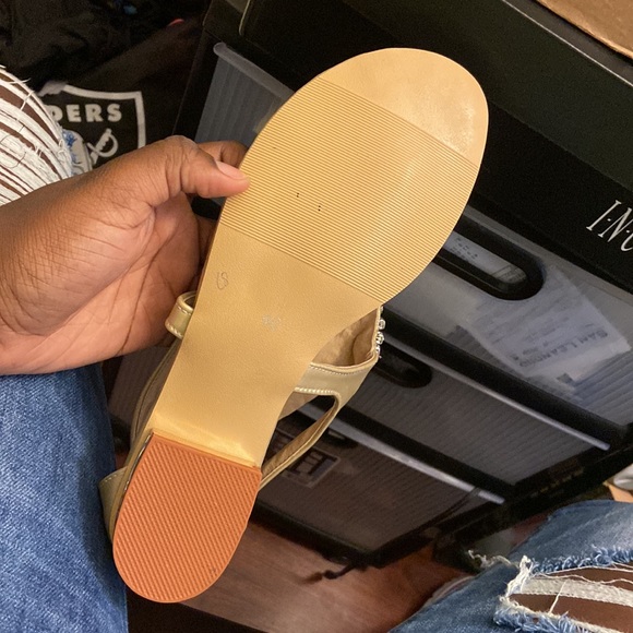 Sandals - Picture 3 of 3